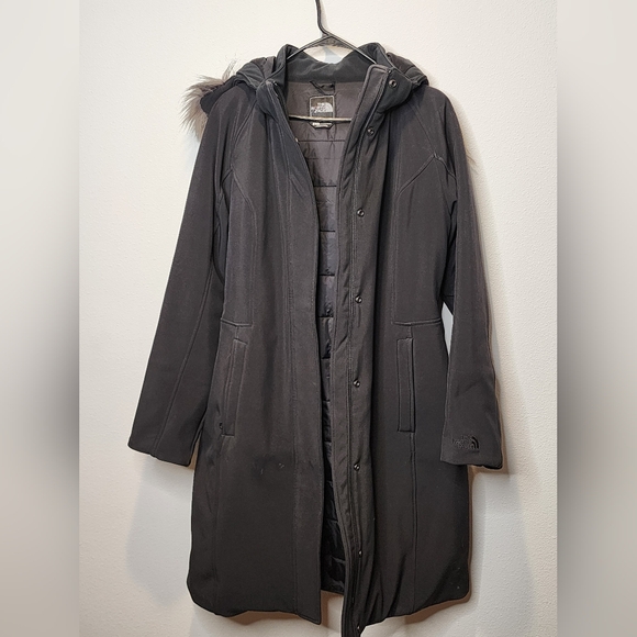 The North Face Artic Parka Black with Faux Fur. Size M. - Picture 2 of 7